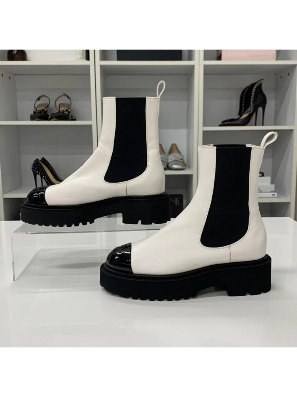 CHANEL brand size